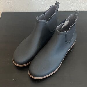 Bogs Black Chelsea Rain Boots